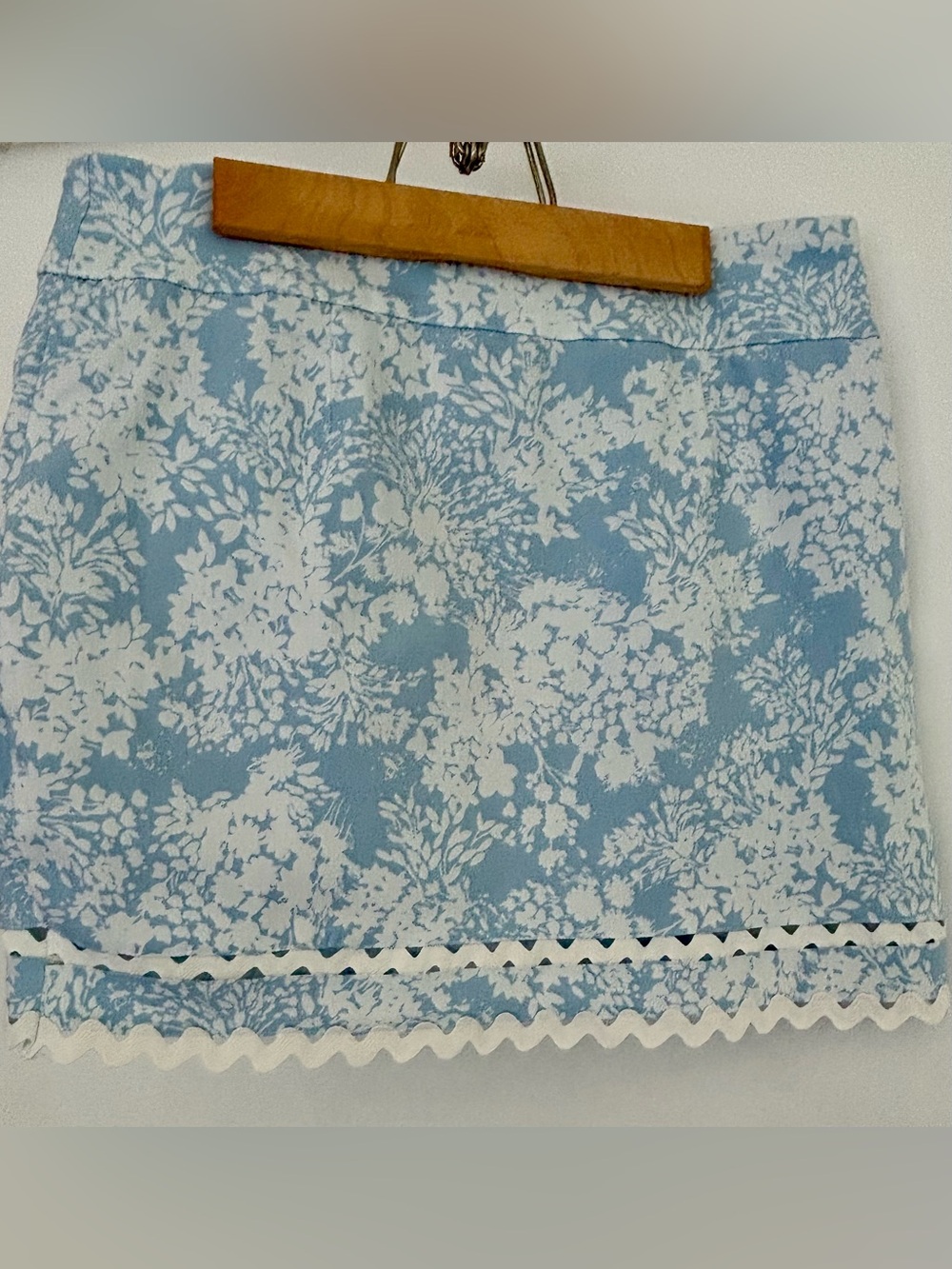 Crown and Ivy skort, size 12, light blue and white floral